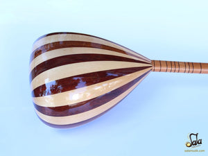 Back of bowl of saz instrument